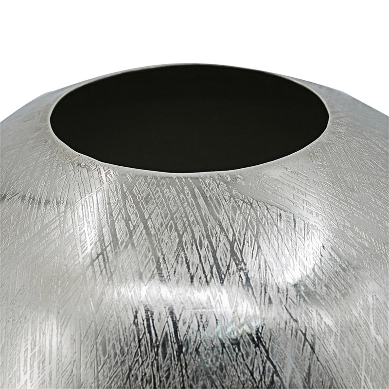 Vase en aluminium, 15"