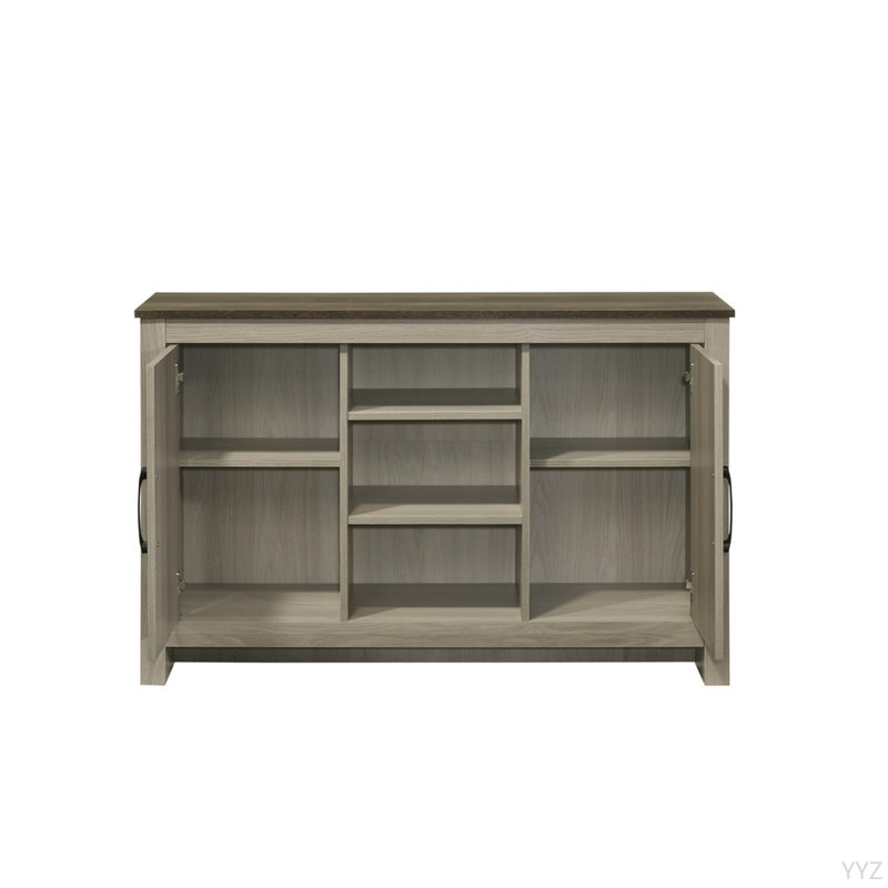 Armoire à finition chêne gris avec tablettes et portes d'armoire