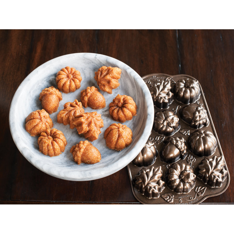 Nordic Ware Non-Stick Novelty Autumn Delights Cake Pan