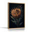 «Golden King Protea Flower» avec des feuilles bleu sarcelle sur toile foncée-132738725
