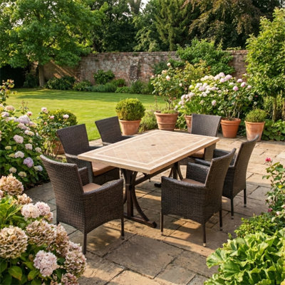 Hampton Dining Table with 6 STOCKHOLM Chairs Garden Set