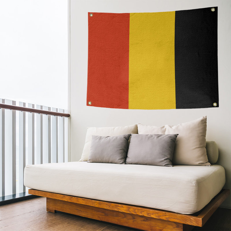 Tapisserie de polyester Calgary, H 50 po x l 59 po x P 1 po, Rouge / jaune / noir