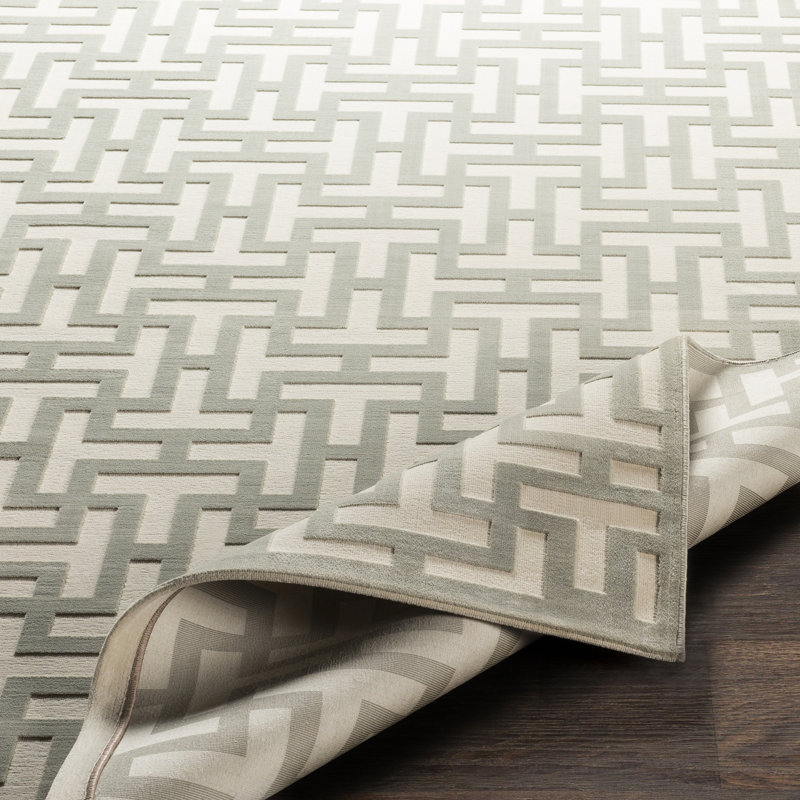 Barclee Geometric Indoor Rug, Rectangle 2' x 3'