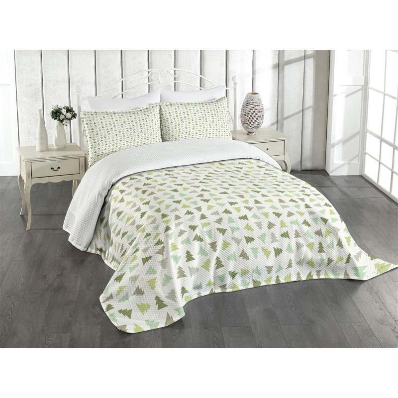 Ambesonne Winter Bedspread Set  Pine Tree Retro  Multicolor, Queen Coverlet / Bedspread + 2 Standard Shams
