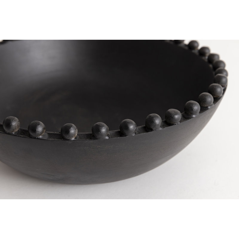 Bol noir avec perles en bois