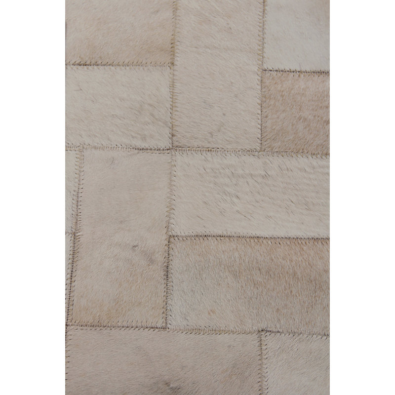 Natural Hide hand-tufted Leather Hide Ivory Area Rug