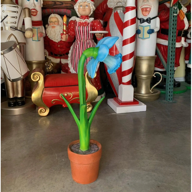 Statue de petit narcis bleu en pot