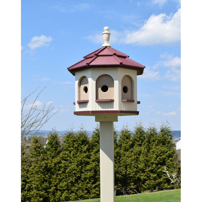 Maison d'oiseaux à poteau H 24 po x l 20 po x P 20 po Cutright, Blanc / crinière de lion / rouge bourgogne