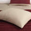 Édredon pour très grand lit 7 pièces - Faux suède rouge doux au toucher avec coussins décoratifs et 2 taies décoratives + jupe de lit en microsuède assorti à la machine