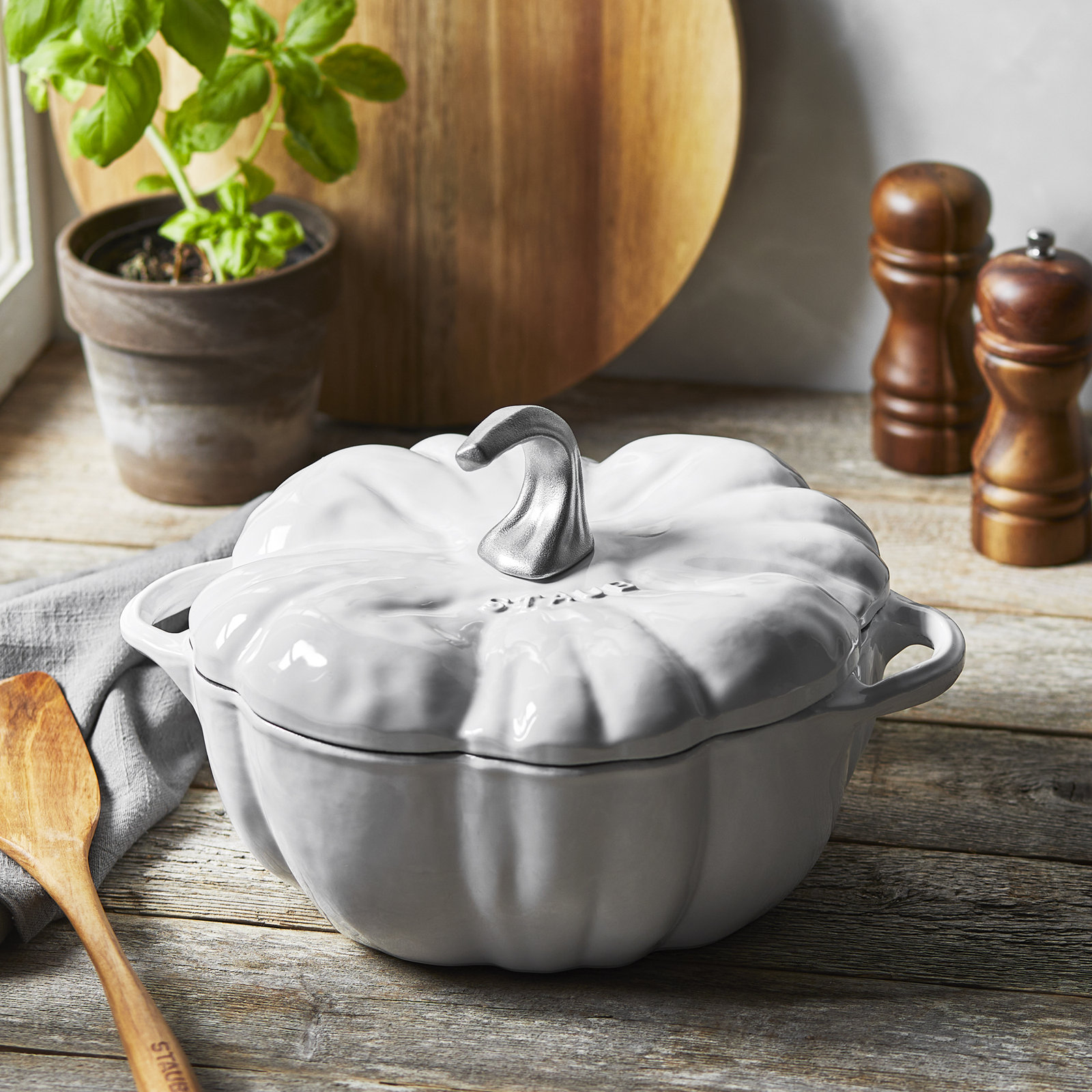 Enameled Cast Iron Pumpkin Cocotte, White