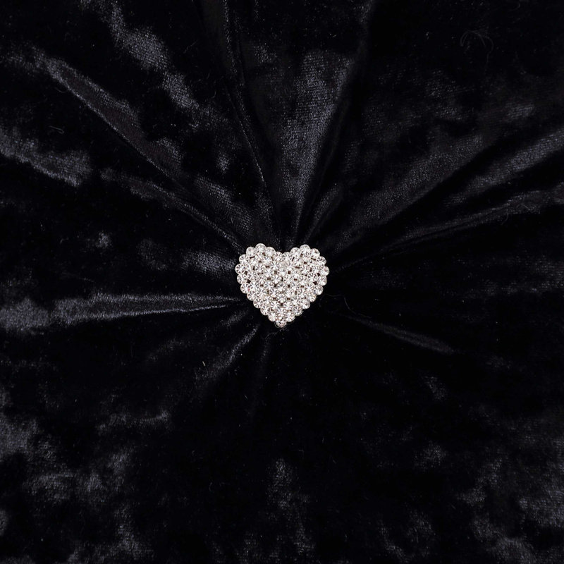 Coussin en velours Betsey Johnson