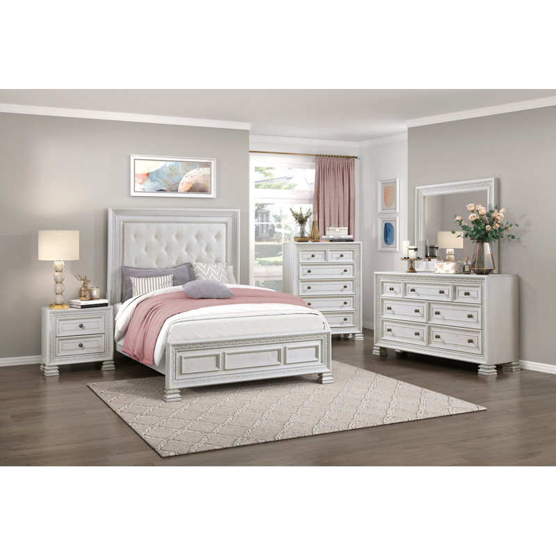 Lucea 41"W 5-Drawer Chest 