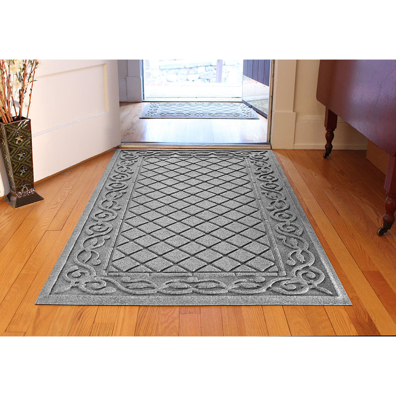 Tapis d'entrée pour l'intérieur et l'extérieur 45 po x 70 po WaterHog Tristan, H 0,37 po x l 70 po x P 45 po, Gris moyen