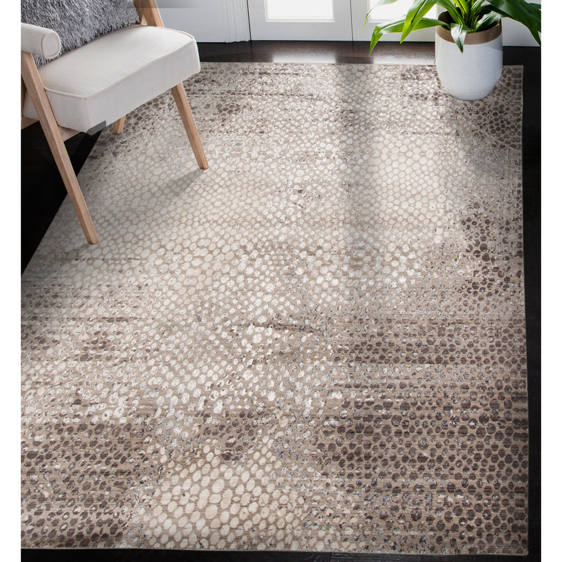 Tenaya Transitional Animal Print Premium Polyester High-Low Performance Area Rug, Rectangle 3'11' x 5'7"