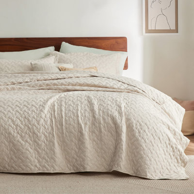 Bedsure Twin/Twin XL Lightweight Quilted Blanket - Breathable Basket Weave Quilt for Dorm Room & Home - AC-Friendly Summer Bedding for Bed & Sofa - Beige-Soft Gift for Women & College Students, All Seasons