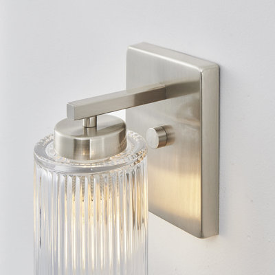  1-light/single Armed Wall Sconce With Ribbed Clear Glass Shade