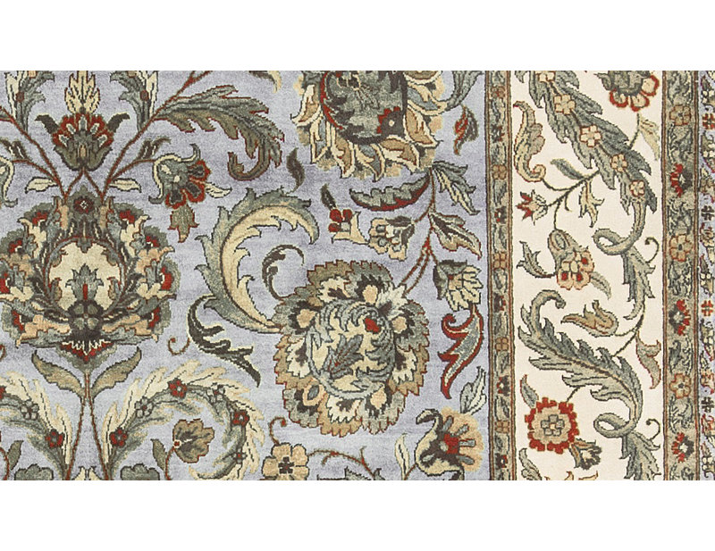 Tapis bleu clair et ivoire noué à la main de haute qualité