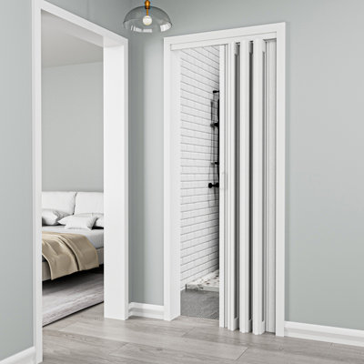 Porte accordéon 80 po à panneaux en PVC / vinyle