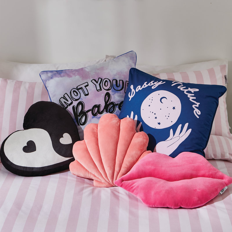 Sassy B Shell-Fie Shaped Cushion Pink