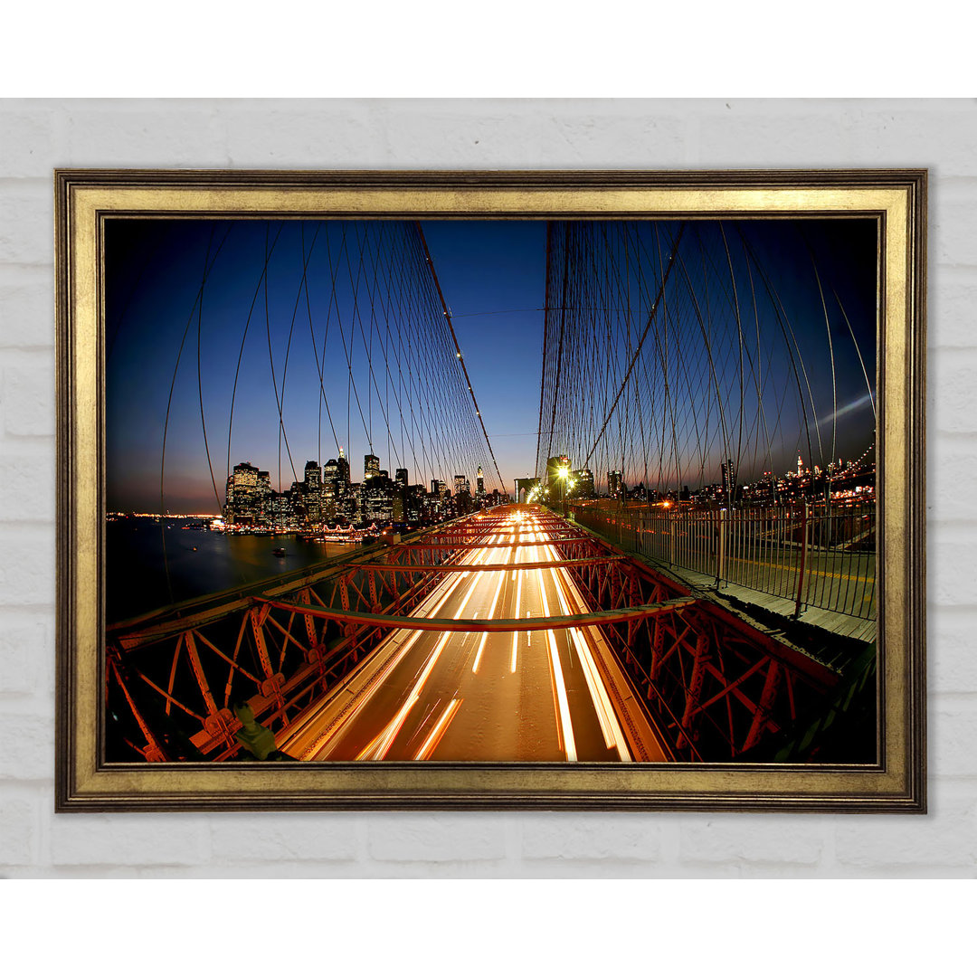 Brooklyn Bridge To New York City - Einzelner Bilderrahmen Kunstdrucke auf Holz