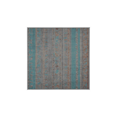 Tapis gris soyeux et moelleux