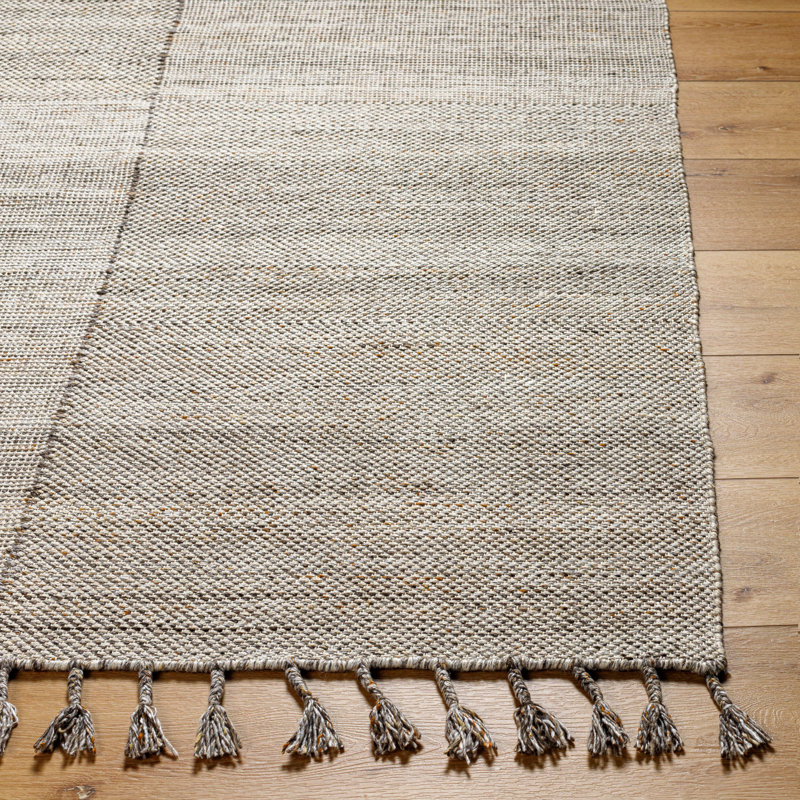 EHR2300_Esther Area Rug, Rectangle 5' x 7'6", Light Gray