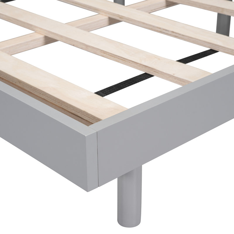 Grand lit plateforme flottant gris - construction stable et élégante pour une apparence élégante et durable