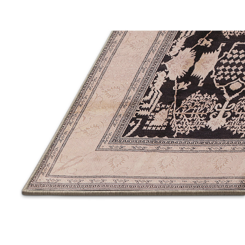Svioandi Oriental Indoor Rug, Rectangle 4' x 6'