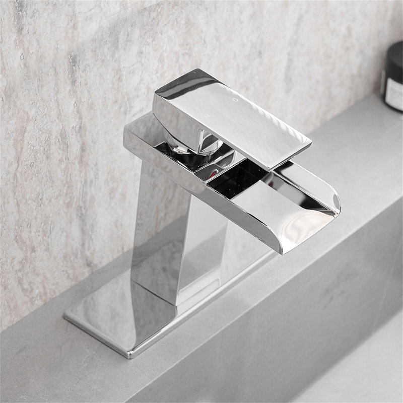 Single-handle Bathroom Faucet, Polished Chrome