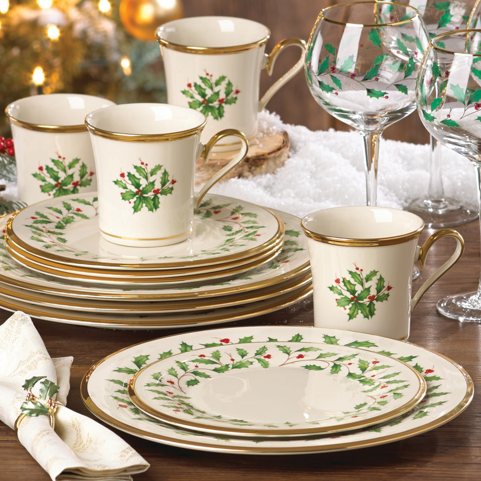 Lenox Holiday 12-Piece Plate & Mug Set