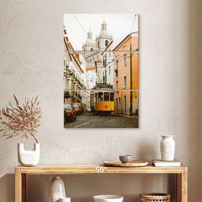 Mehar Alfama Yellow Tram