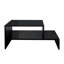 Table basse noire avec un style architectural enchanteur et une capacité de rangement pratique et séduisante-392384721