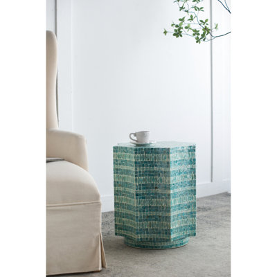 Tabouret bleu 17 po x 17 po x 20 po avec motif incrusté, décoration élégante pour le salon, table d'appoint pouvant être utilisée à 80%, piédestal à 20% et texture florale, bonnes entrées, servir comme ou