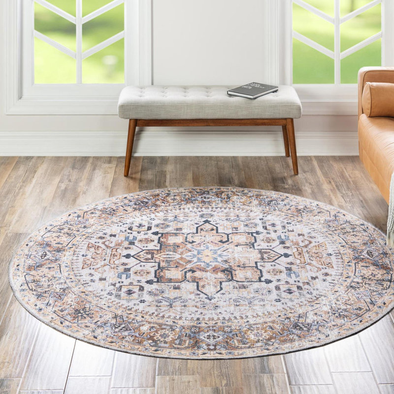 Nienke Oriental Indoor Rug, Round 7'10"