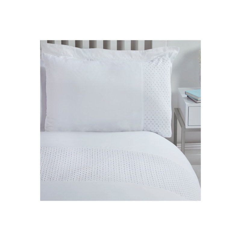 Czeslawa Polyester Solid Colour Duvet Cover Set with Pillowcases, White, Single - 1 Standard Pillowcase