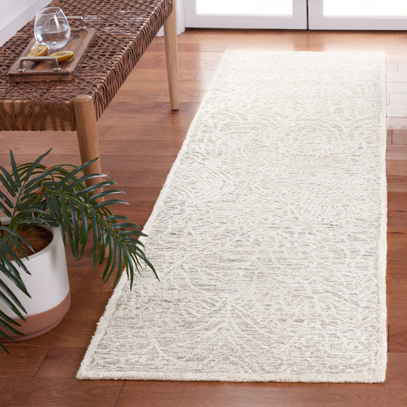 Bathel Hand Tufted Wool/Bamboo Silk/Cotton with Cotton Backing Floral Rug in Gray/Ivory, Runner 2'3" x 8'