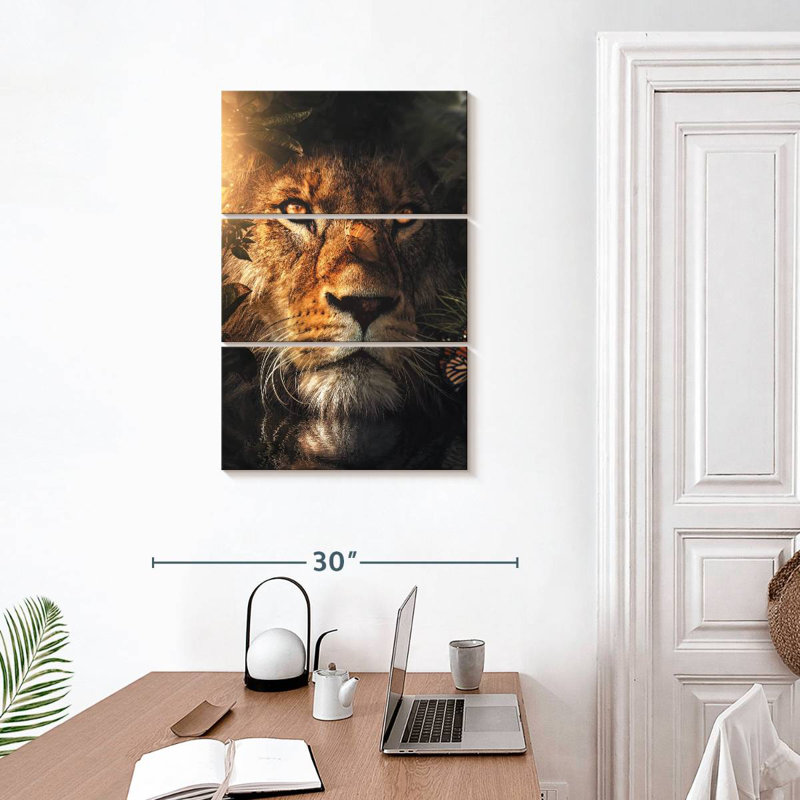 Brampt Lion Hiding, 32" H x 20" W