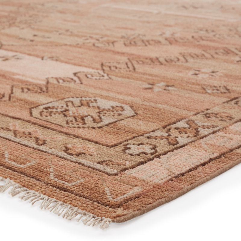 Jaipur Living Ziba JIN01 Handknotted Medallion Blush and Beige Runner Rug (3'x10'), Runner 3' x 10'