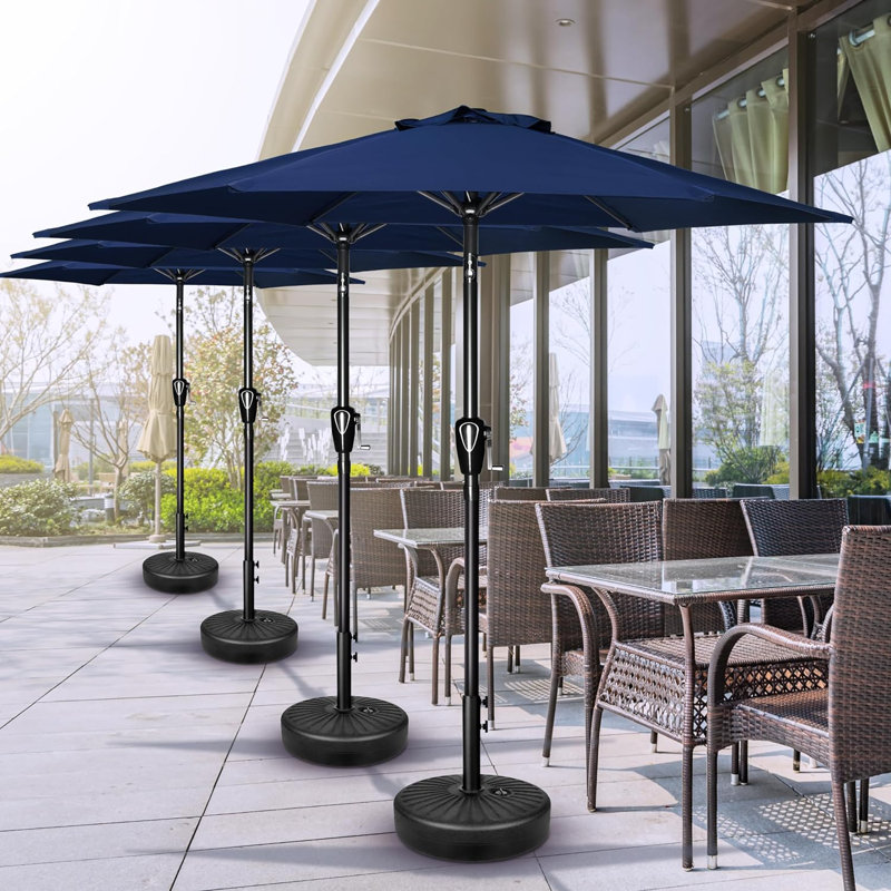 Parasol de marché à manivelle Shavonn, Tissu bleu foncé, H 86,4 po x l 90 po x P 90 po