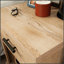 Table de chevet Farmhouse avec tablette ouverte et tiroir lisse, parfaite pour les petits espaces et l'esthétique moderne