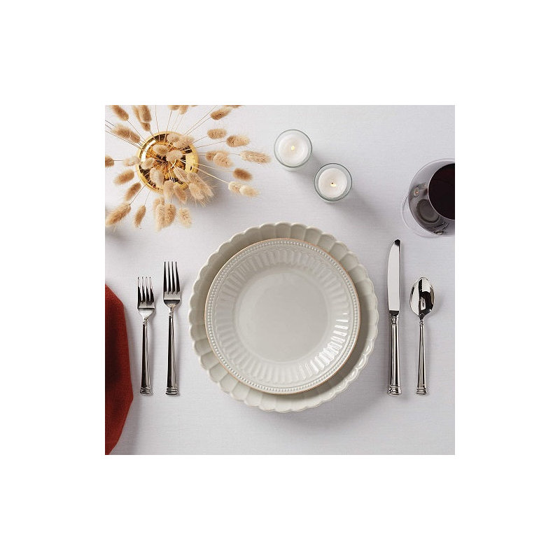 French Perle Scallop 4-Piece Dinner Plate Set