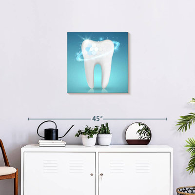 Alcaraz Glowing Healthy Tooth