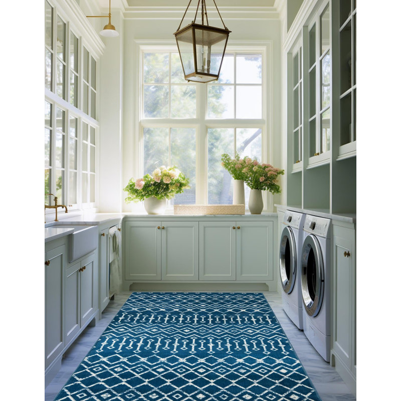 Balanger Geometric Indoor Rug, Rectangle 5'3" x 8'