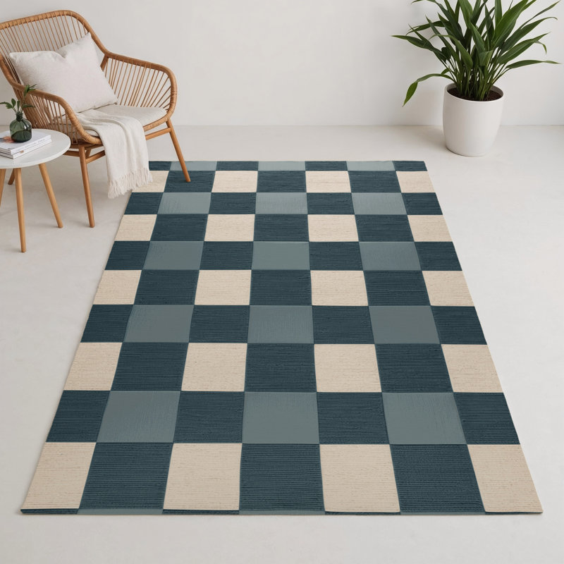 Checkered Green Indoor and Outdoor Area Rug, Rectangle 5' x 7'