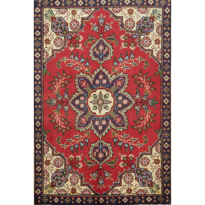 Luxurious Red Traditional Rug 3x5