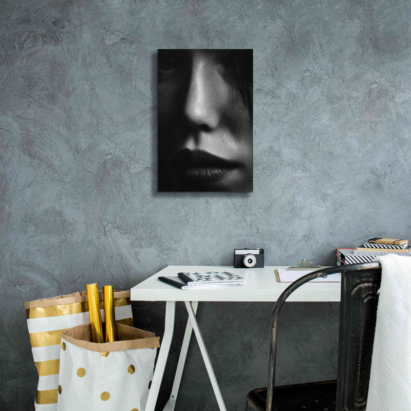 «Face 2» par Design Fabrikken, H 18 po x l 12 po x P 0,75 po