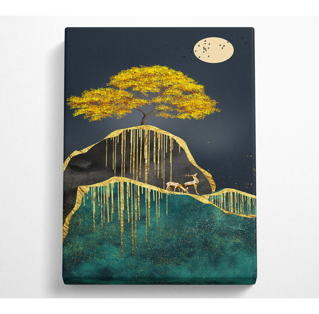 Gold Tree In The Moon Light - No Frame Kunstdrucke auf Leinwand