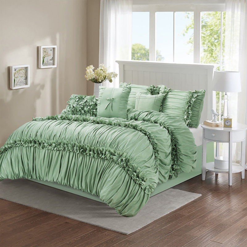 Farmhouse / Country Polyester Comforter, King Comforter + 6 Additional Pieces, Sage Green