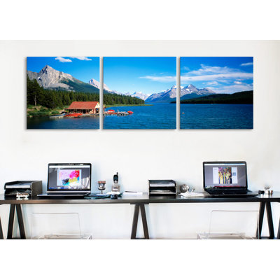 Impression sur toile tendue, "canada alberta, maligne lake"