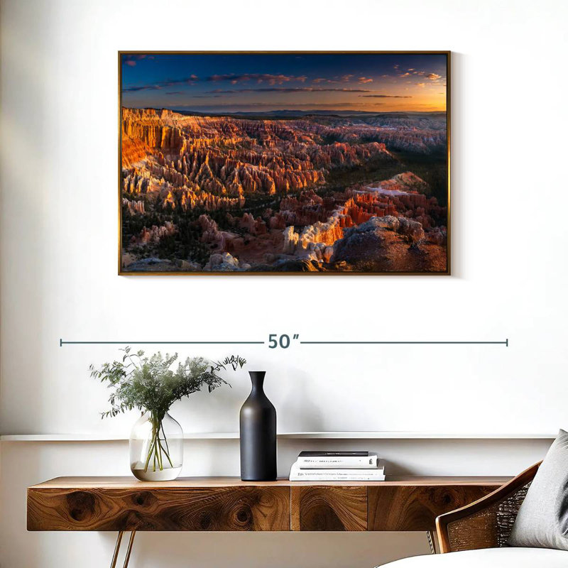 Bryce Canyon At Dawn, Cadre flottant doré, 37 po x 25 po